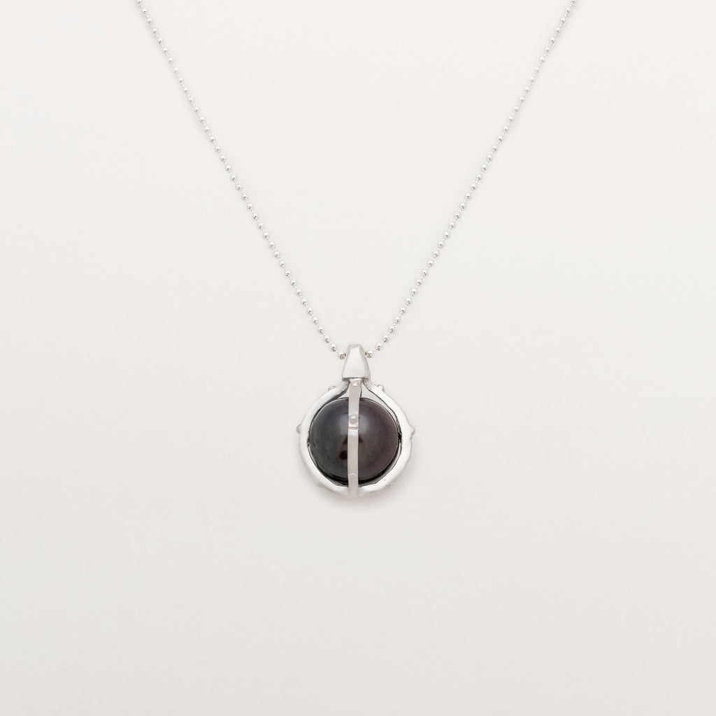 Louise necklace store